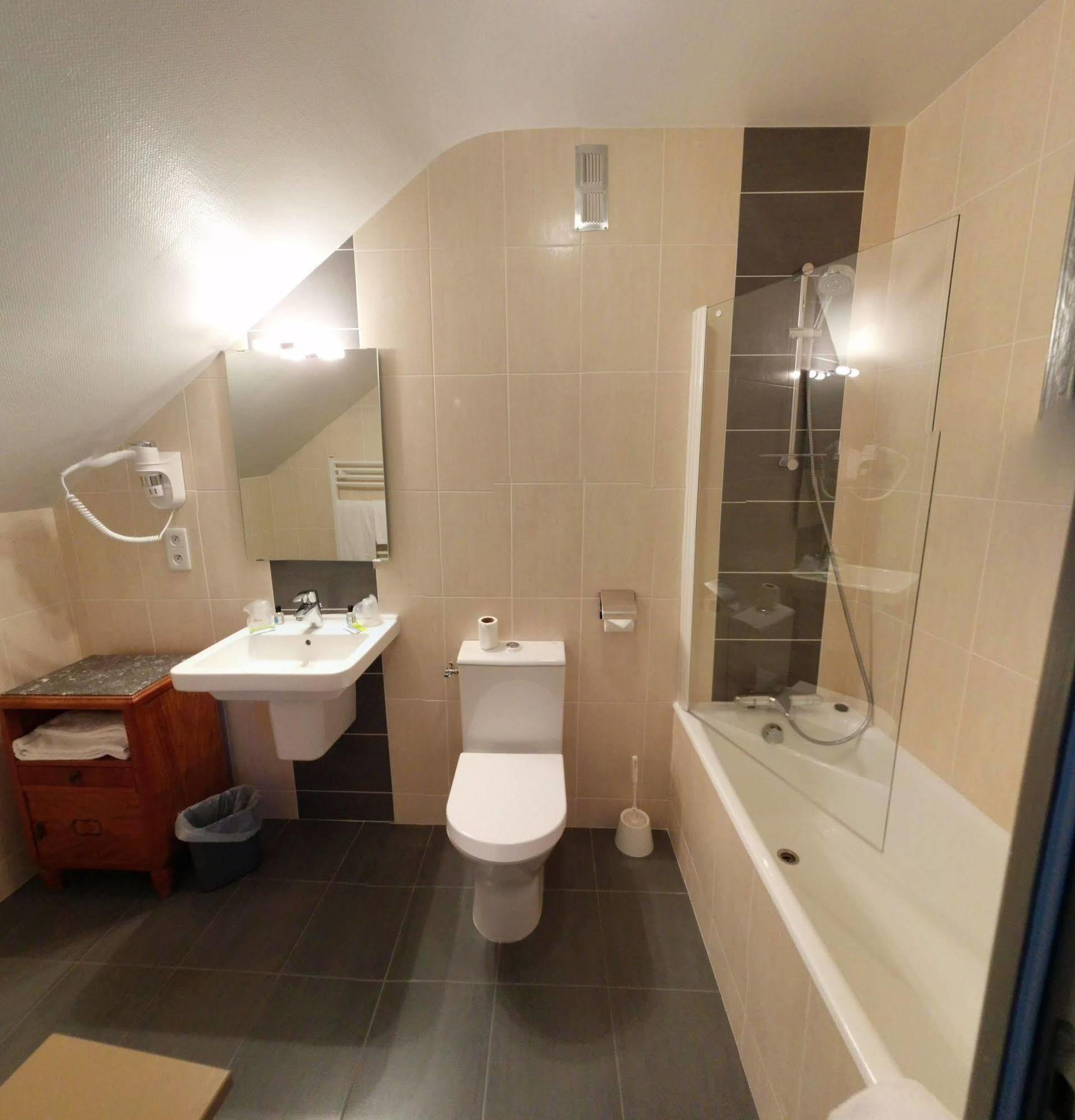 Contact Hotel - Hotel Le Lion D'Or למבאל מראה חיצוני תמונה